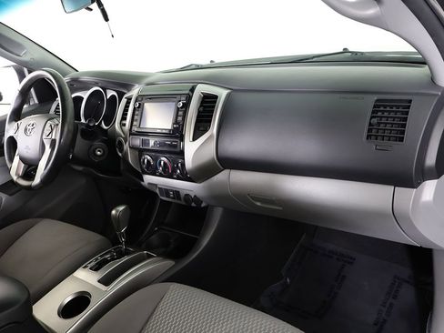 Used 2014 Toyota Tacoma 4x4 Double Cab w/ SR5 Package image 24