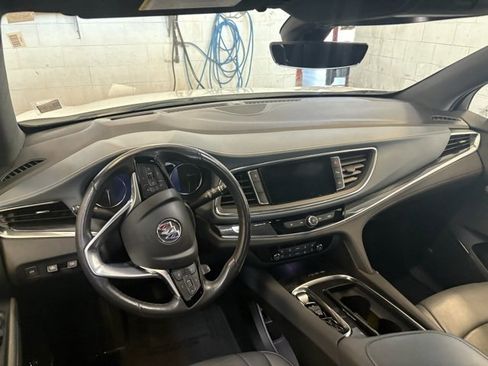 Used 2024 Buick Enclave Premium image 16