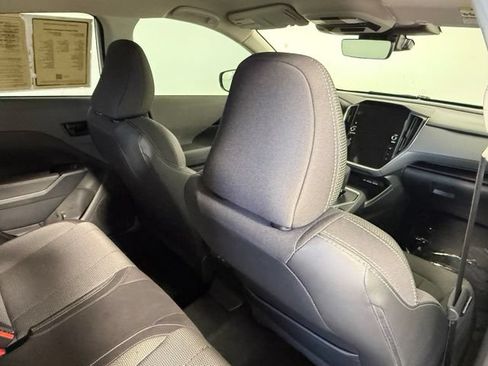 Used 2024 Subaru Crosstrek 2.0i Premium AWD/4WD image 40