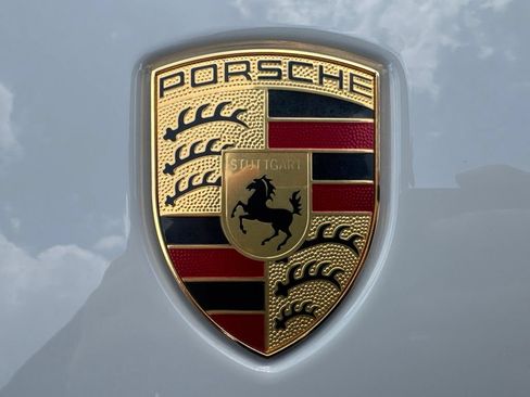Used 2024 Porsche Macan Turbo AWD/4WD image 10