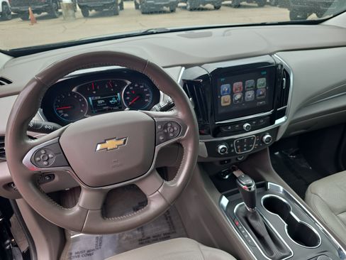 Used 2018 Chevrolet Traverse LT FWD image 18