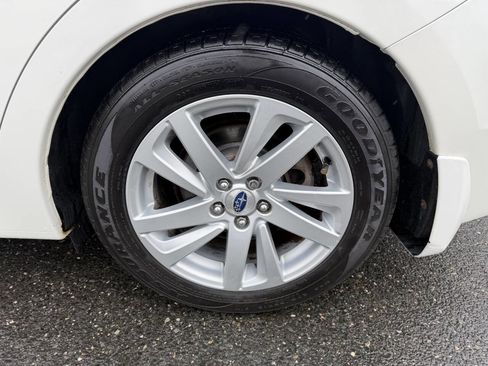 Used 2015 Subaru Impreza 2.0i Premium image 13