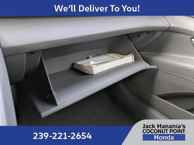 Used 2021 Hyundai Elantra SE FWD image 32