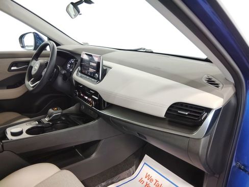 Used 2022 Nissan Rogue SV AWD/4WD image 46