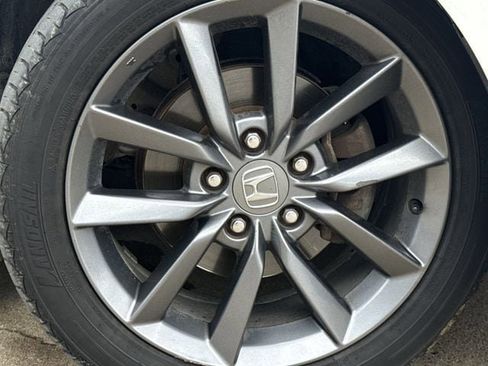 Used 2019 Honda Civic EX image 9