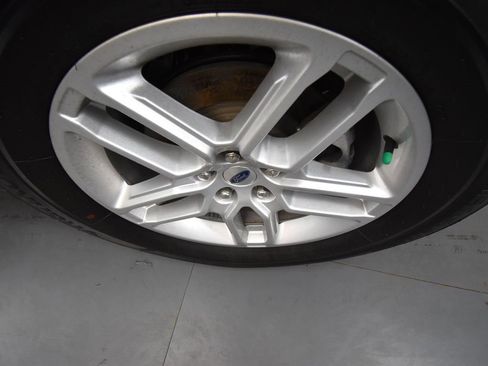 Used 2025 Ford Explorer Active image 9