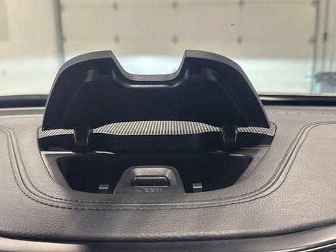 Used 2019 Jeep Cherokee High Altitude AWD/4WD image 32