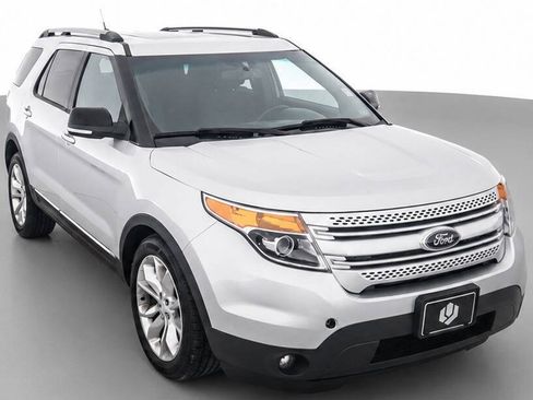 Used 2013 Ford Explorer XLT AWD/4WD image 1