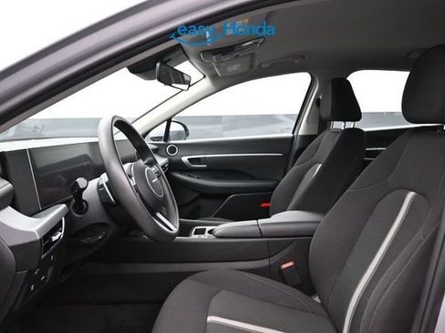 Used 2025 Hyundai Sonata SEL FWD image 15
