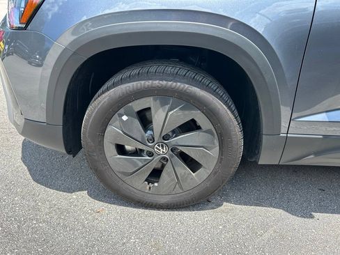 Certified 2025 Volkswagen Taos S FWD image 49
