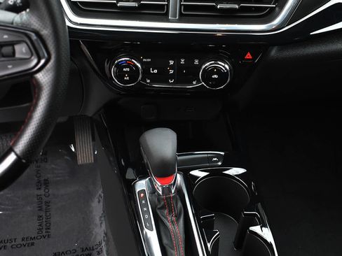 Used 2025 Chevrolet Trax RS w/ Driver Confidence Package FWD image 15