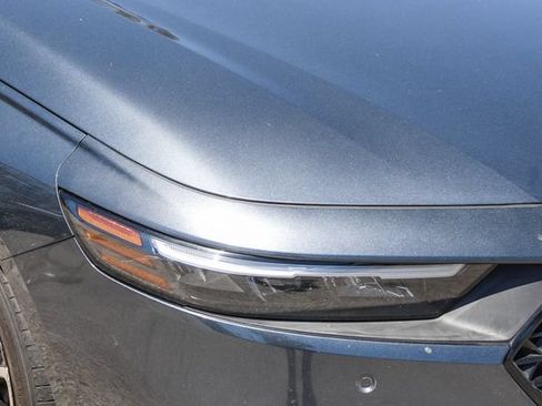 Used 2024 Honda Accord Touring image 7