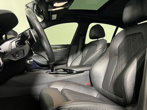 Used 2022 BMW 540i w/ M Sport Package image 5