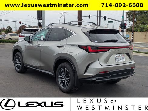 Certified 2025 Lexus NX 250 FWD image 11