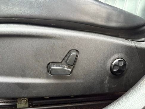 Used 2014 Chrysler 300 S image 24