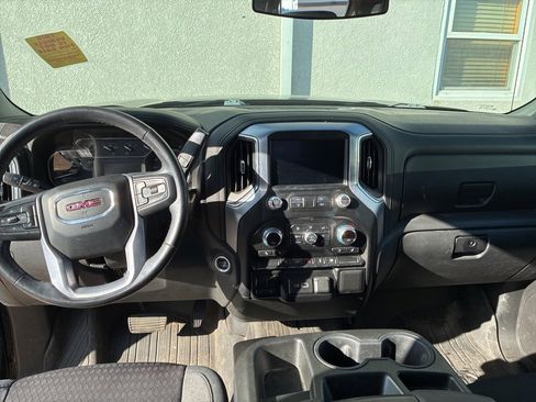 Used 2019 GMC Sierra 1500 SLE w/ SLE Value Package image 8