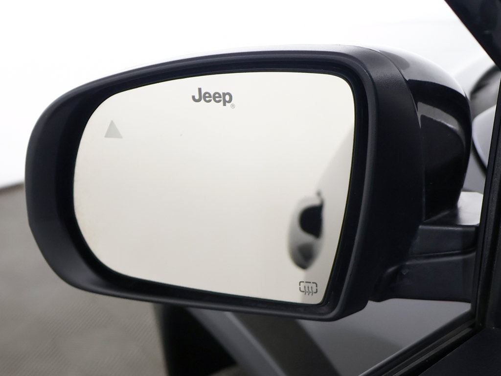 Used 2026 Jeep Compass Latitude AWD/4WD image 29