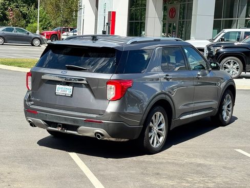 Used 2022 Ford Explorer Limited RWD image 9