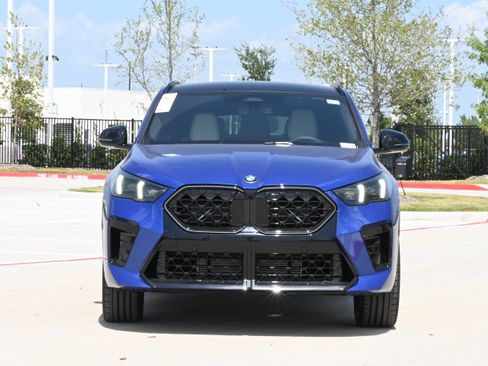 New 2026 BMW X2 xDrive28i w/ Technology Package AWD/4WD image 2