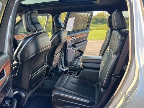 Used 2022 Jeep Grand Cherokee L Summit image 40