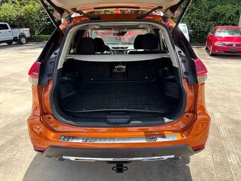 Used 2019 Nissan Rogue SV w/ Sun & Sound Touring Package AWD/4WD image 31