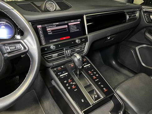 Used 2024 Porsche Macan image 62