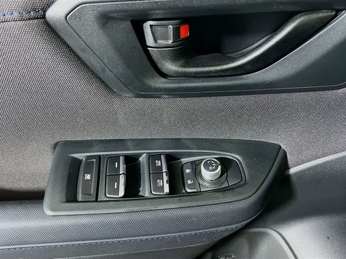 Certified 2025 Subaru Forester Premium image 17