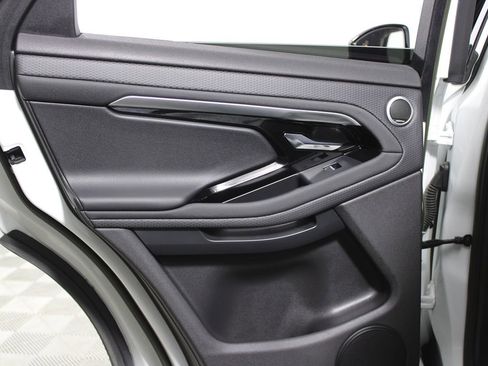 Used 2023 Land Rover Range Rover Evoque S image 27