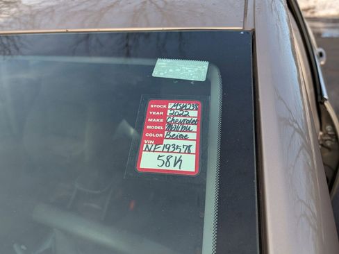 Used 2022 Chevrolet Malibu LT image 31