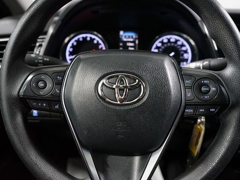 Used 2020 Toyota Camry LE FWD image 12