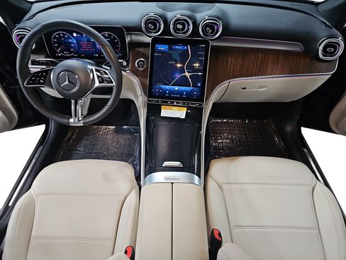 Used 2026 Mercedes-Benz GLC 300 4MATIC image 10