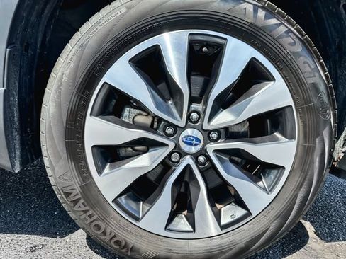 Used 2025 Subaru Outback Limited XT w/ Popular Package #2 AWD/4WD image 9