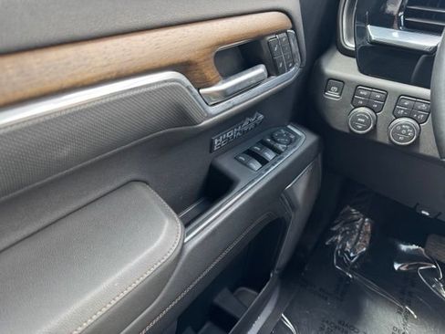 Certified 2024 Chevrolet Silverado 1500 High Country AWD/4WD image 32