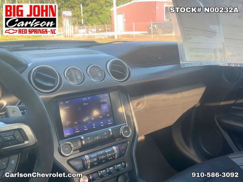 Used 2022 Ford Mustang Shelby GT500 w/ Technology Package RWD image 20