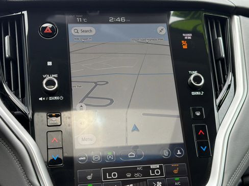 Used 2025 Subaru Outback Premium image 18