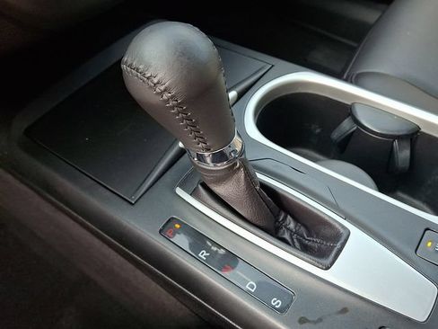 Used 2018 Acura RDX AWD image 16