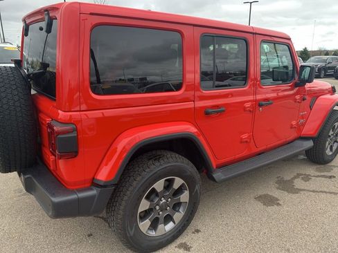 Used 2021 Jeep Wrangler Unlimited Sahara w/ Uconnect 4C Nav & Sound Group AWD/4WD image 5