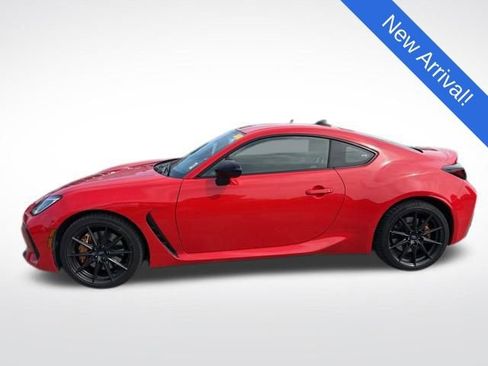 Used 2024 Subaru BRZ tS RWD image 4