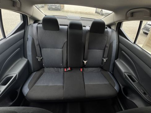 Used 2025 Nissan Versa SV FWD image 37