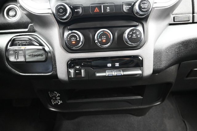 Certified 2024 RAM 2500 Big Horn AWD/4WD image 43