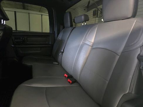 Used 2024 RAM 2500 Tradesman w/ Chrome Appearance Group AWD/4WD image 12