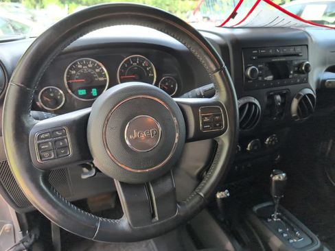 Used 2018 Jeep Wrangler Unlimited Sport S AWD/4WD image 12