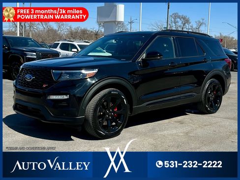 Used 2022 Ford Explorer ST w/ Equipment Group 401A image 3