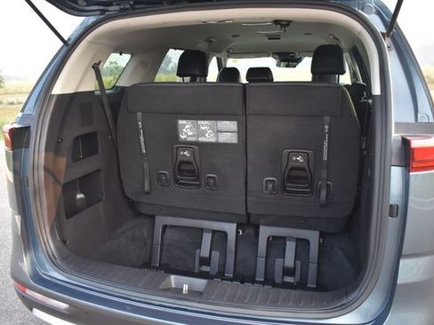 Certified 2023 Kia Carnival EX FWD image 17