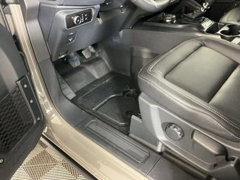 New 2025 Ford Bronco Big Bend w/ Black Diamond Package image 15