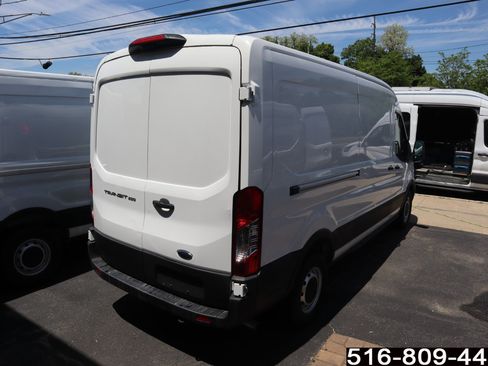 Used 2025 Ford Transit 250 148 Medium Roof RWD image 5