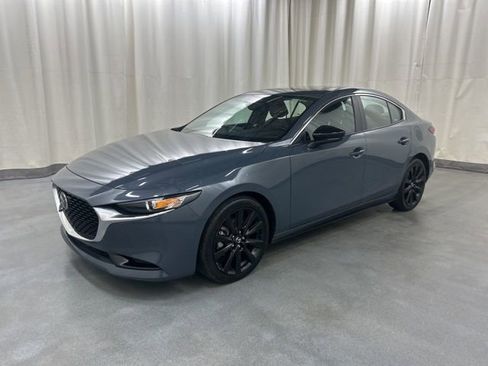 Used 2025 MAZDA MAZDA3 s image 2