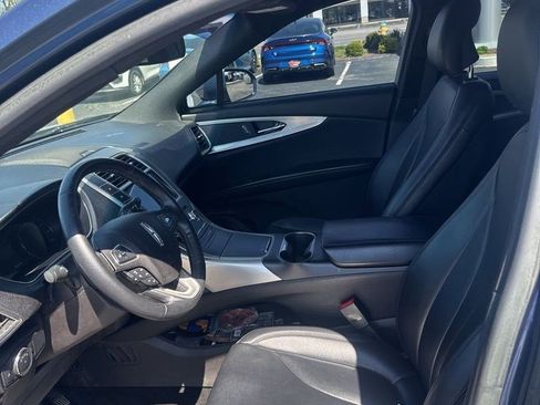 Used 2018 Lincoln MKX Premiere image 13