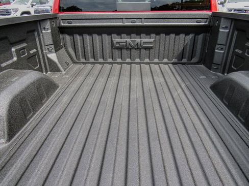 New 2026 GMC Sierra 1500 SLE w/ X31 Off-Road Package image 6