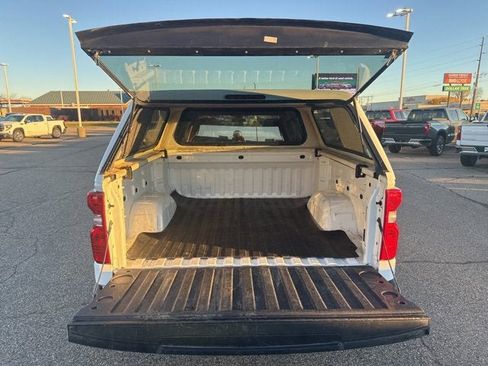 Used 2020 Chevrolet Silverado 1500 LT w/ Convenience Package image 11